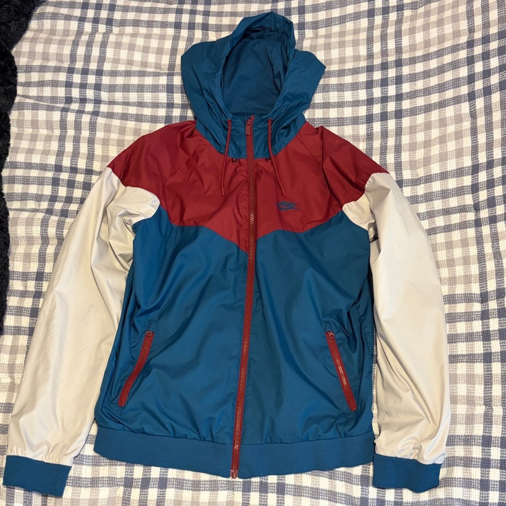 Men’s Medium Nike Windbreaker